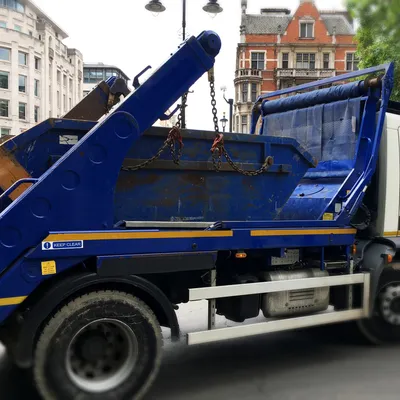 5 Advantages to Wait and Load Skip Hire