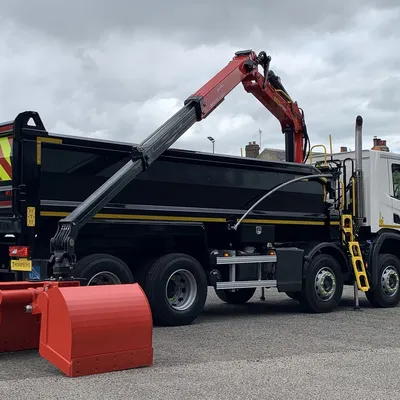 How Much can a Grab Lorry Take?