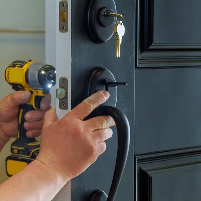 Why Professional Emergency Locksmiths Are Essential