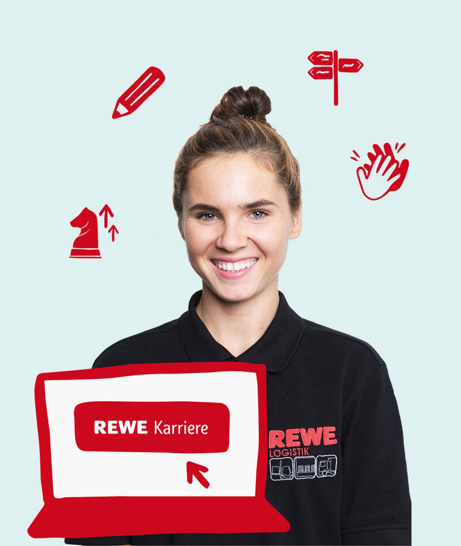 Frau mit 'REWE Logistik'-T-Shirt lächelt, Laptop und Icons über ihr.