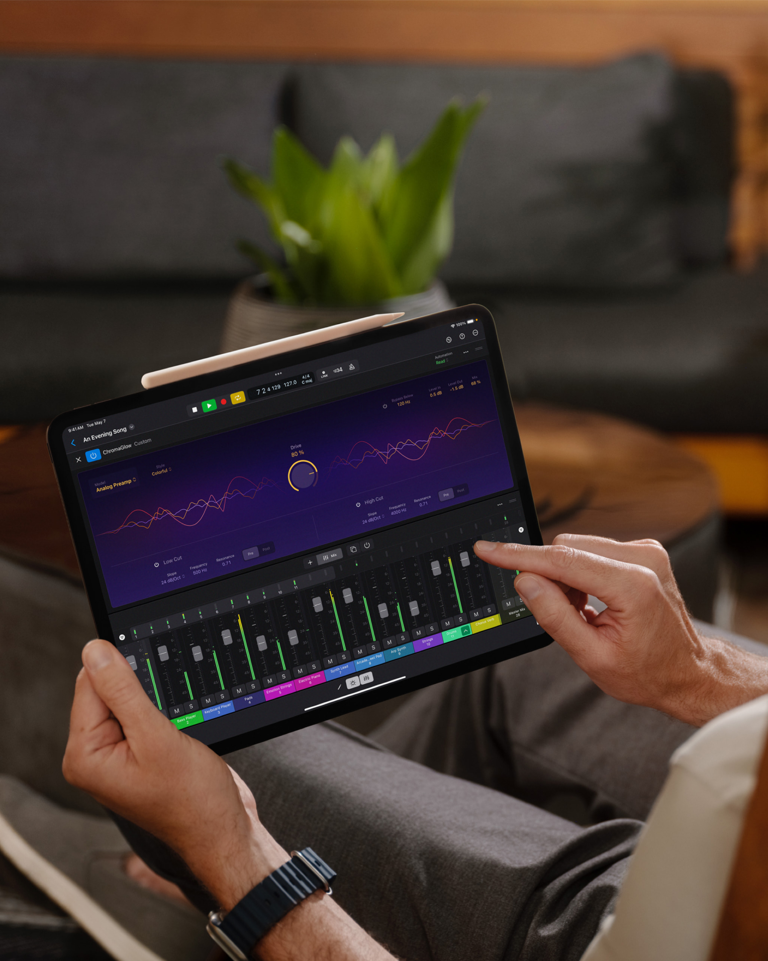 Logic Pro for iPad R 9