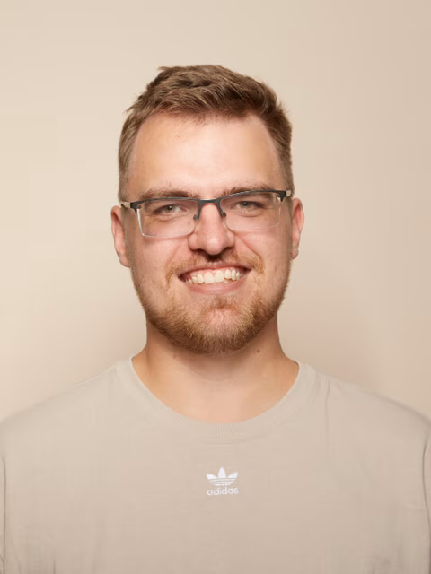 Portraitfoto von Florian Hartwig