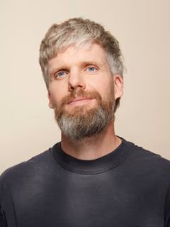 Portraitfoto von Nicolai Schweitzer