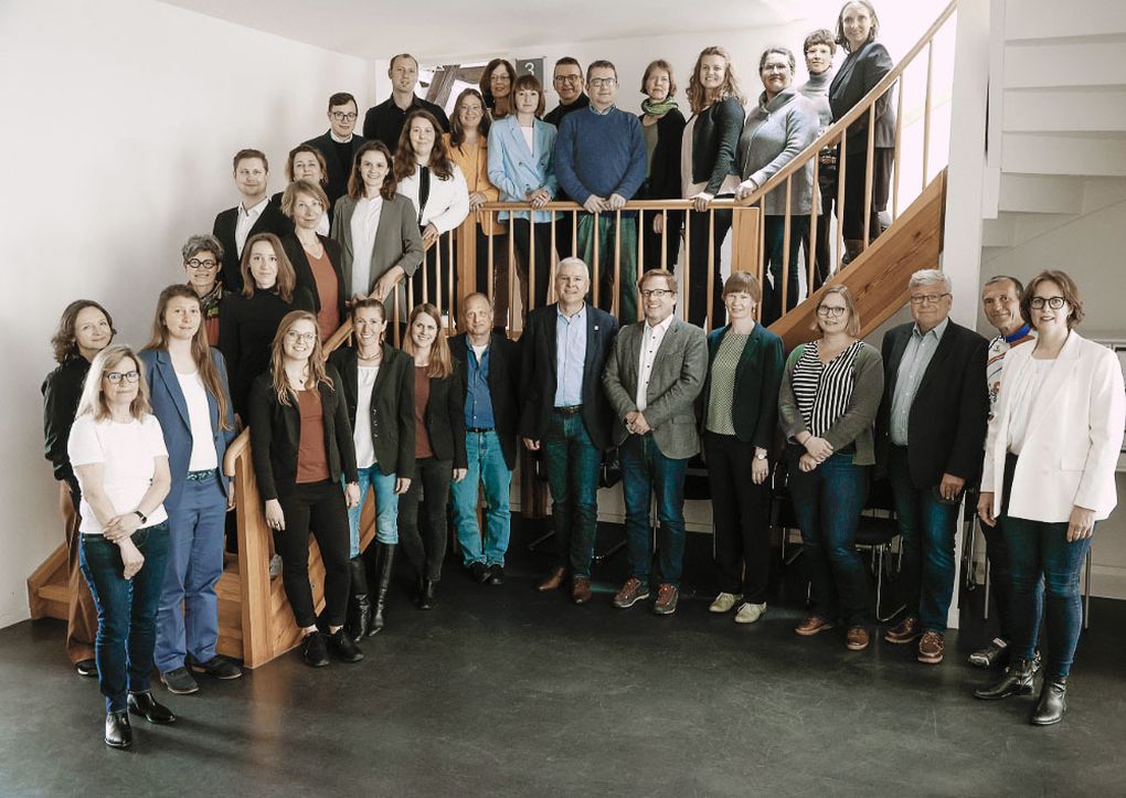 Team Südwissen auf der Treppe