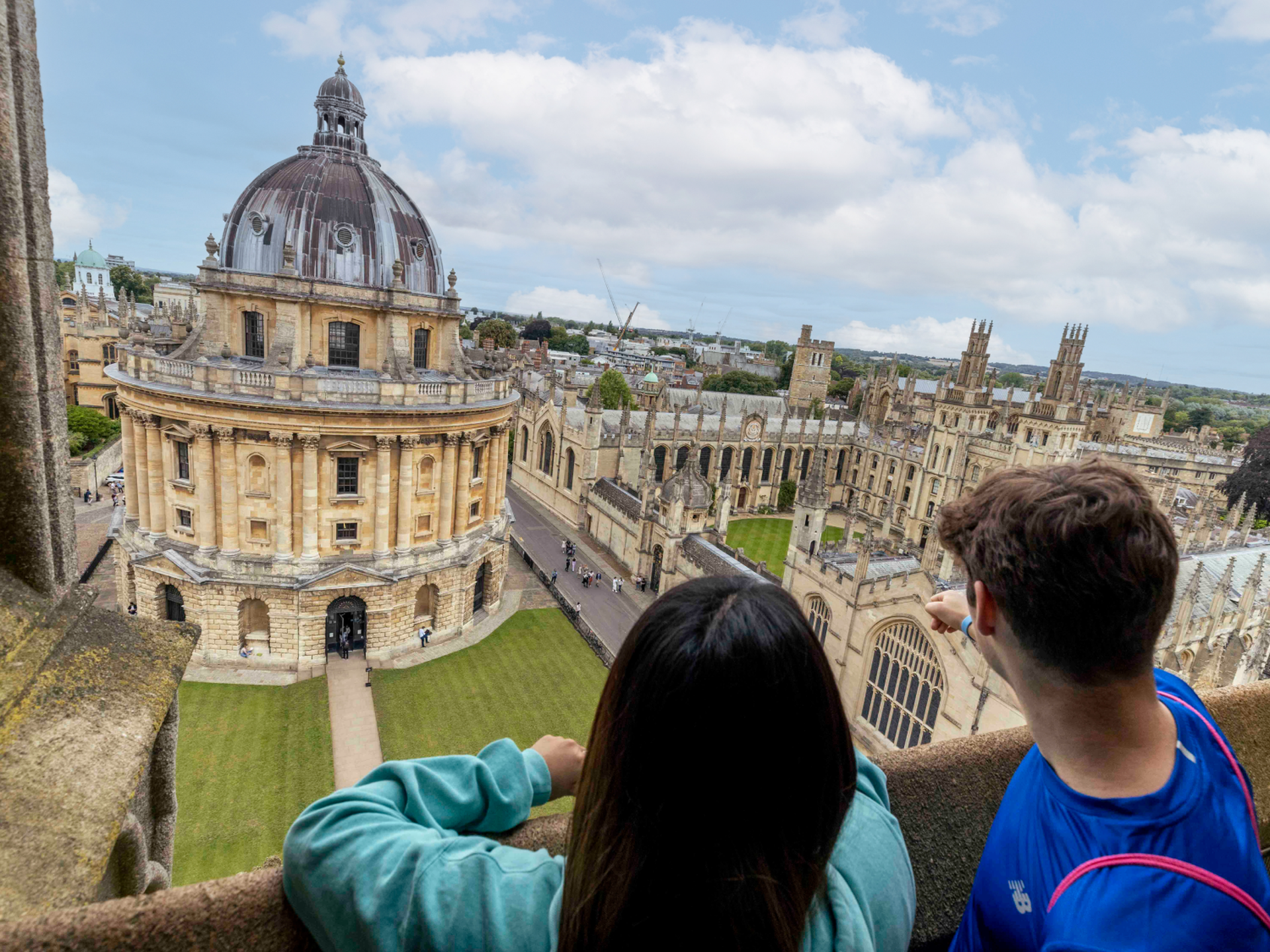 Students Sightseeing