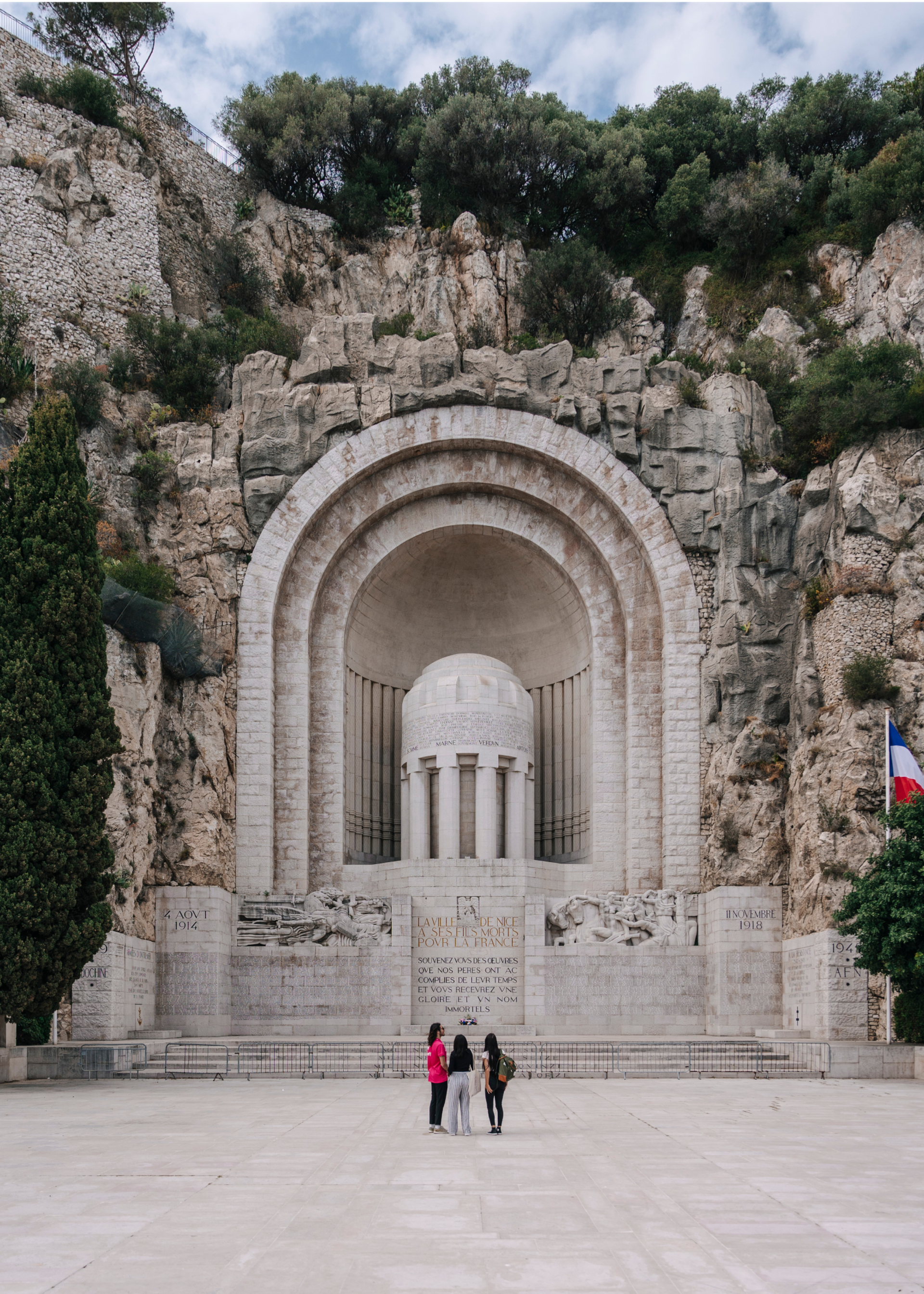 Students Sightseeing