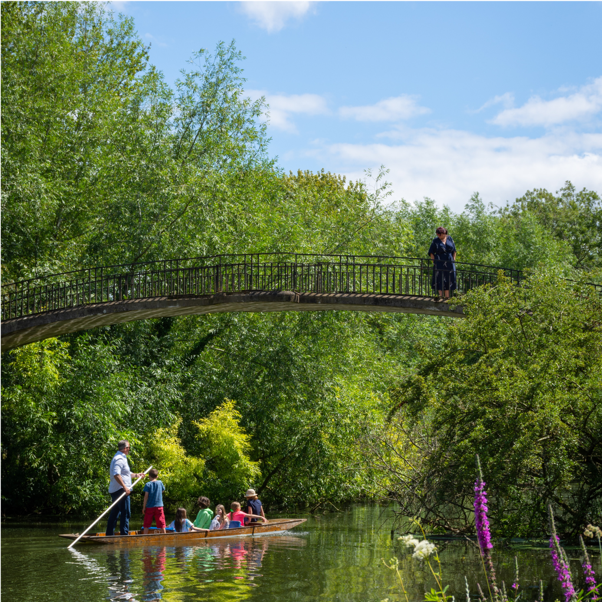 Students in Punt