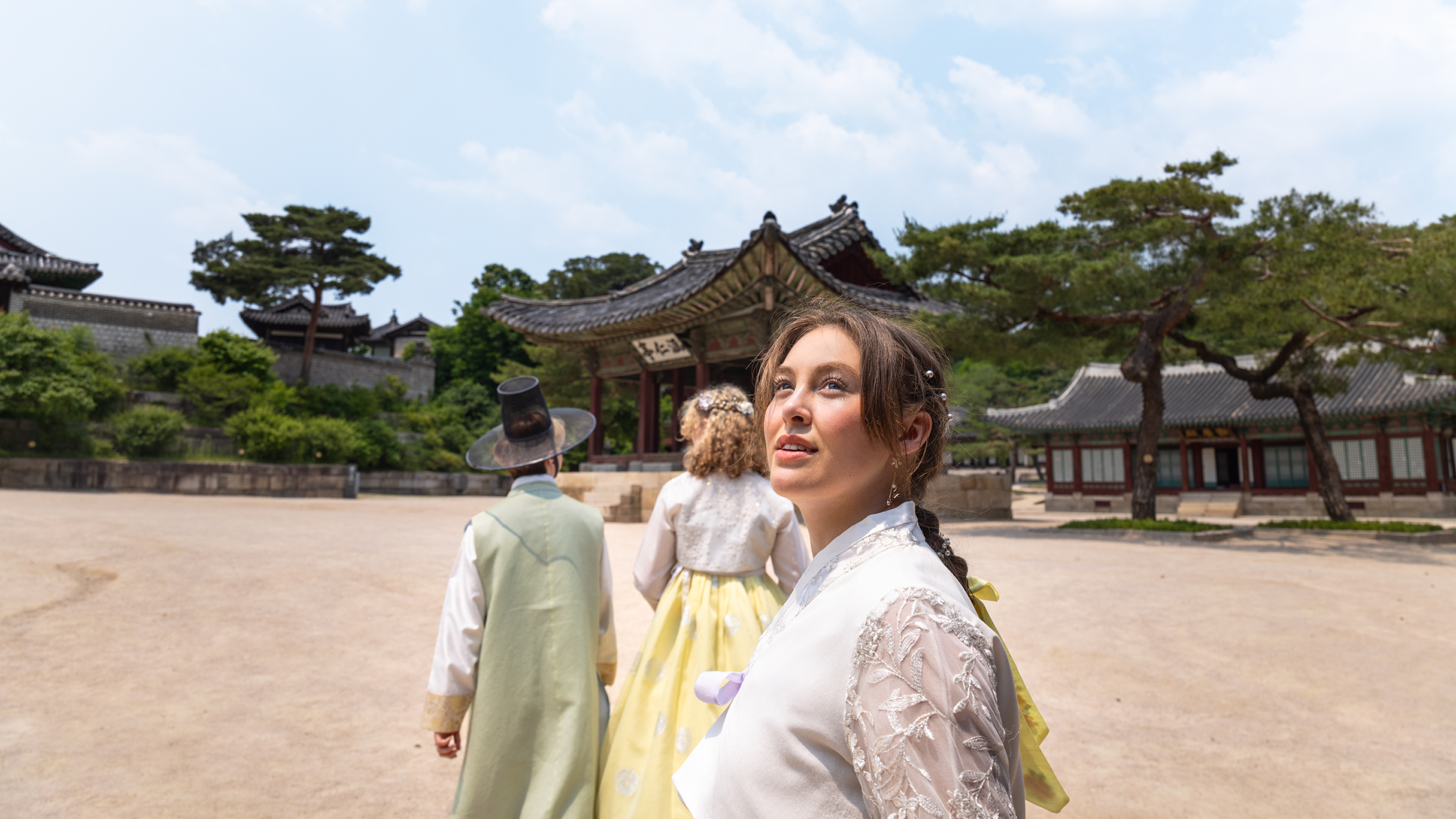 Students At Gyeongbokgung Palace