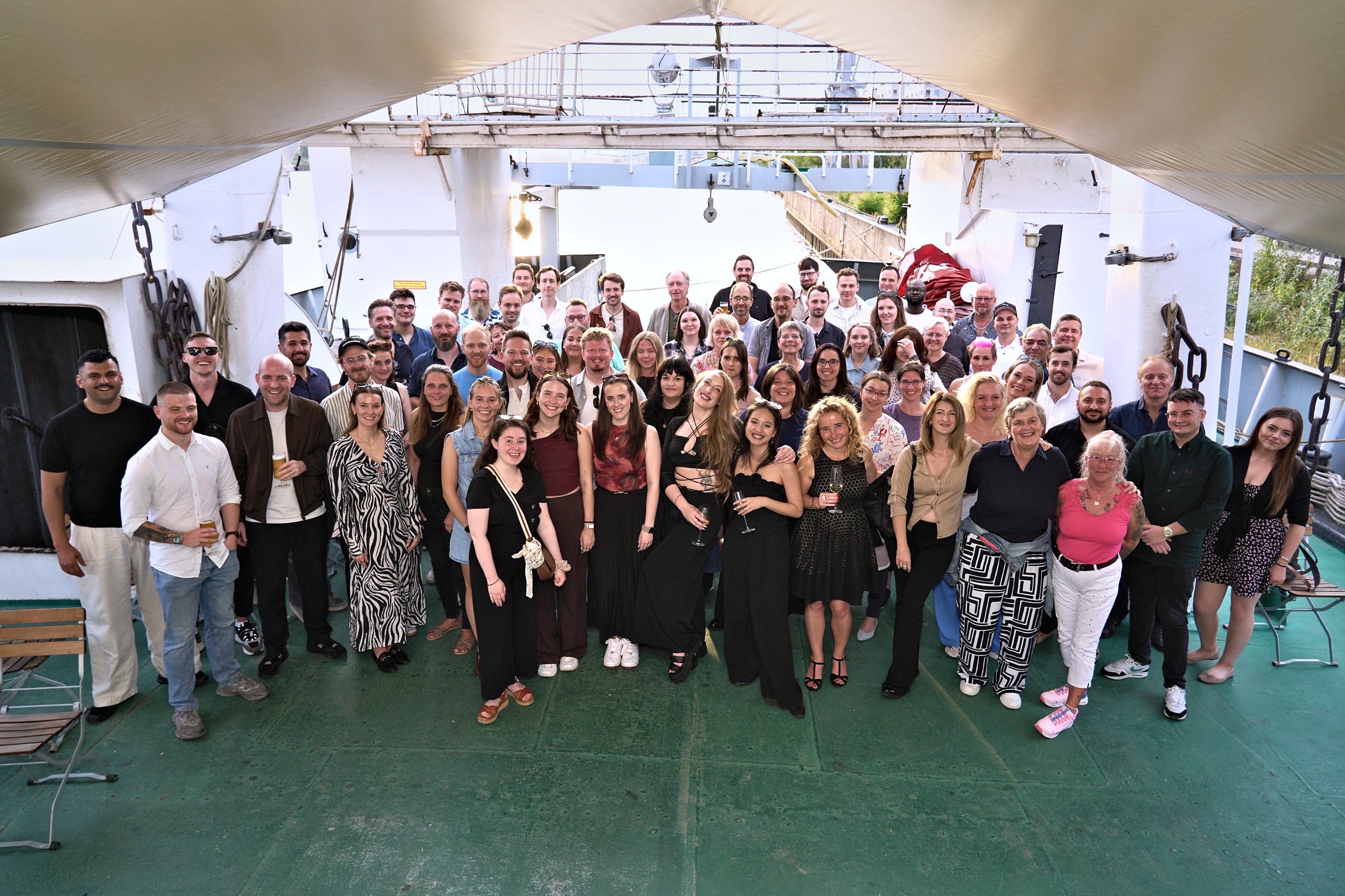 Das Team von Gartenhaus.com beim gemeinsamen Sommerfest