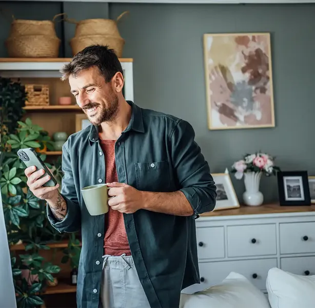 homeowner on the Just Move In website looking at home set up services