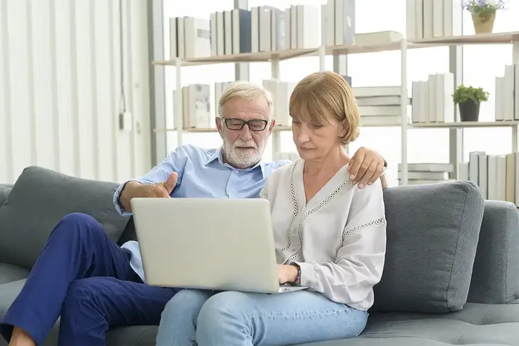 couple looking at how selling a house in probate works