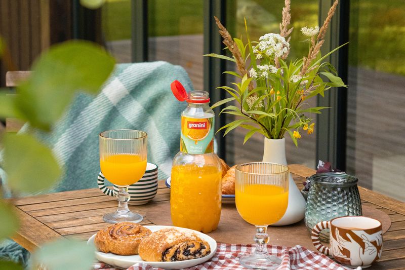 mango apelsinų skonio sultys