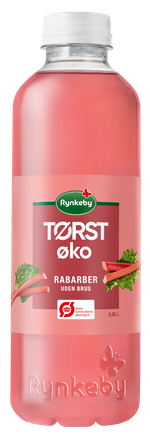 A bottle of Rynkeby TØRST ØKO rhubarb juice, pink liquid, green and red label, with a white cap, 0.85L size.
