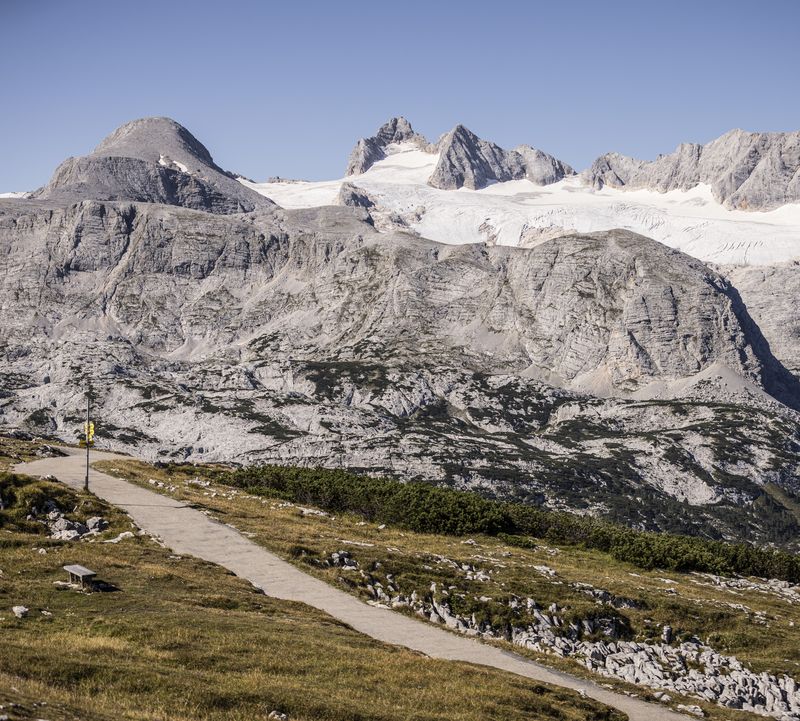 Blick auf Gletscher am Dachstein Krippenstein im Sommer