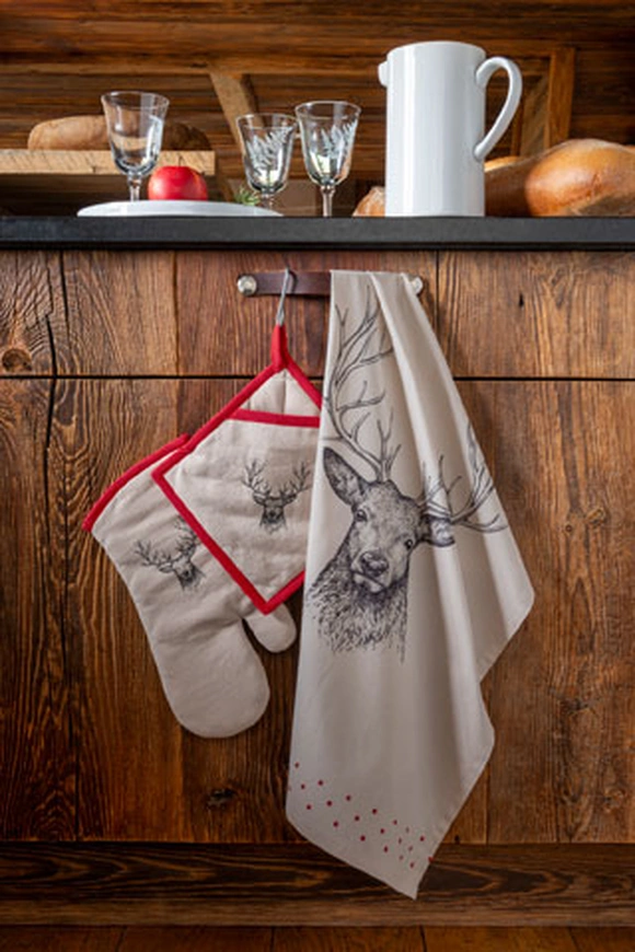 Une jolie nappe pour Noël : réussir la décoration de sa table