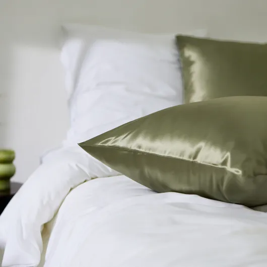Comment laver et entretenir une taie en soie sans l’abîmer ?