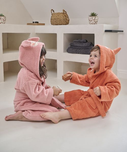 Comment choisir un peignoir pour son enfant ?