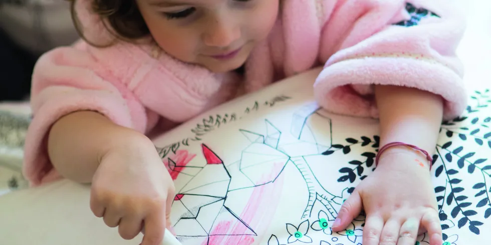 Dessiner sur son lit est désormais permis avec Louise