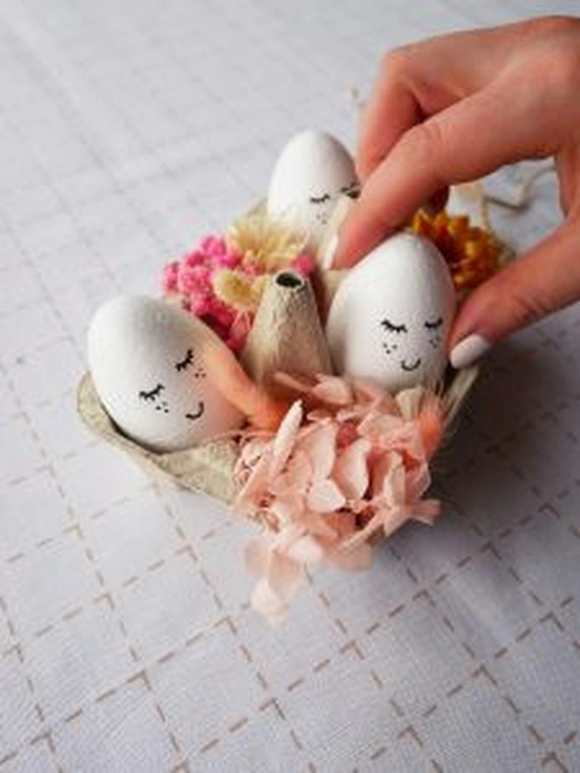 DIY Pâques : la boîte à oeufs décorative