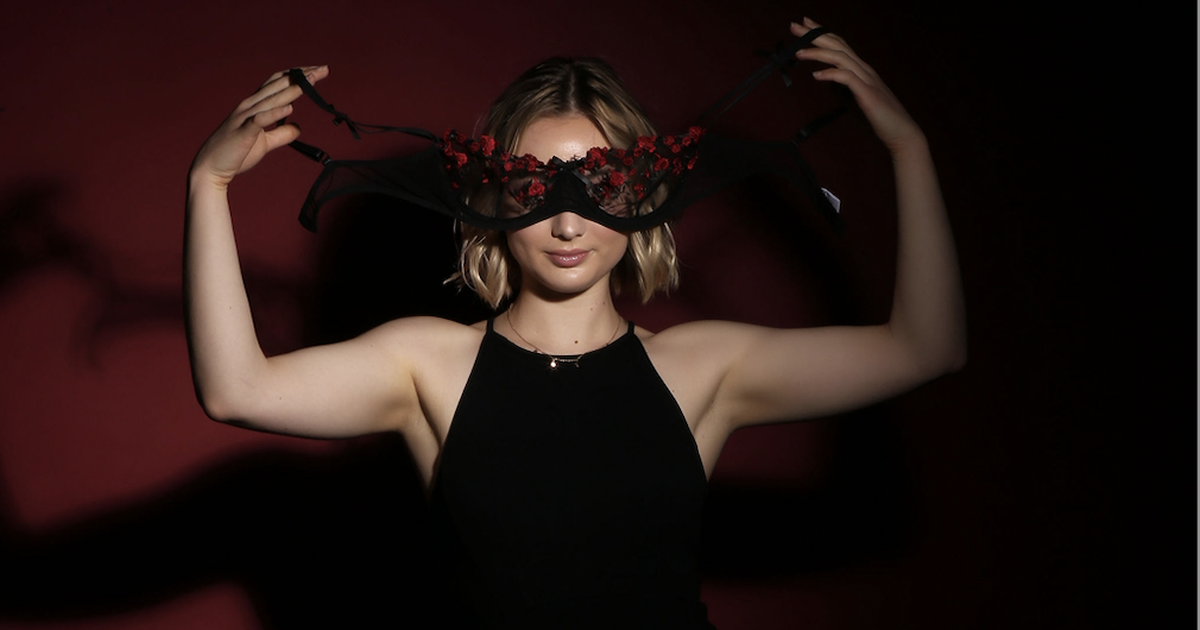 Love Camden — 10A: The Fitting Room - A Feminist Theatre Piece