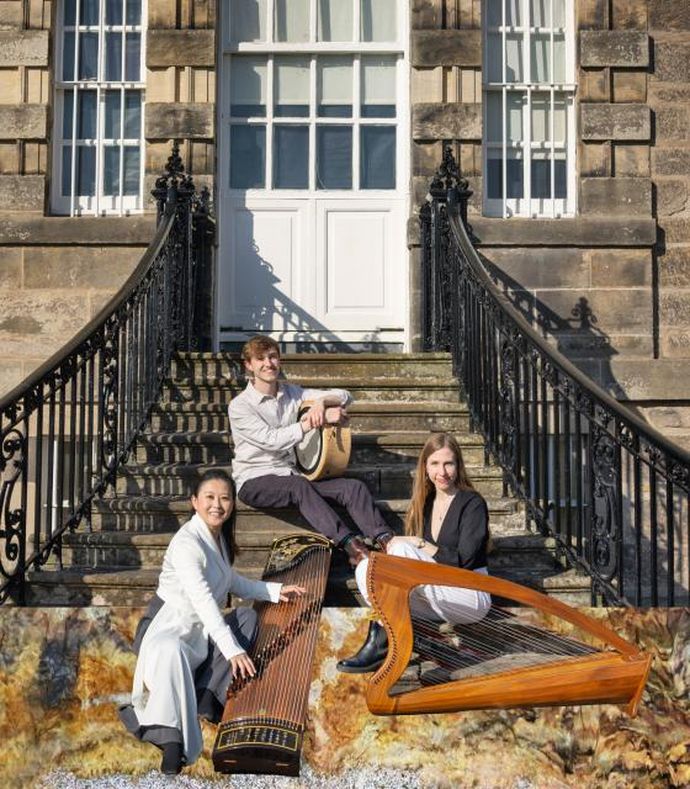 Sound Strokes: A Harmonious Blend of Chinese and Scottish Music