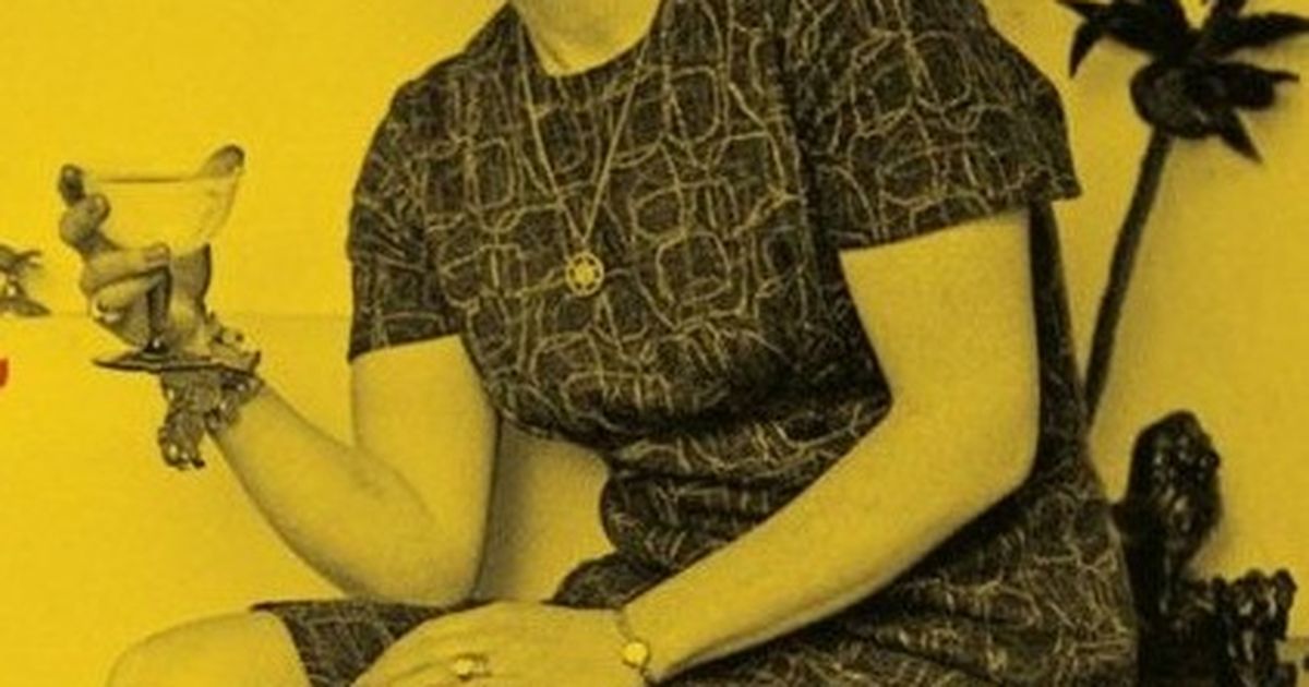 Queens of the Underworld: A Journey into the Lives of Female Crooks