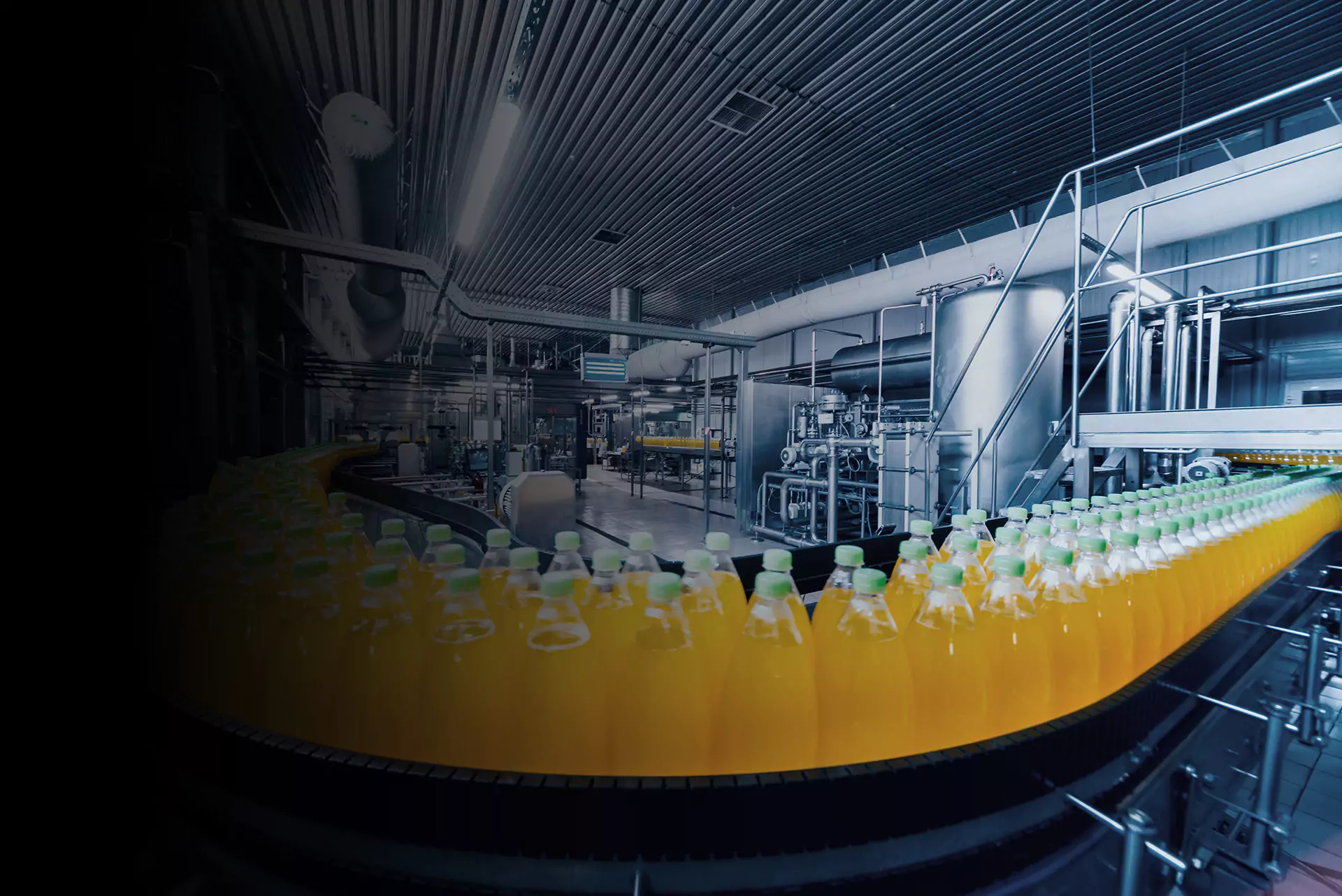 https://a.storyblok.com/f/243938/1920x1282/76452588a5/foodbev-header-1920.webp