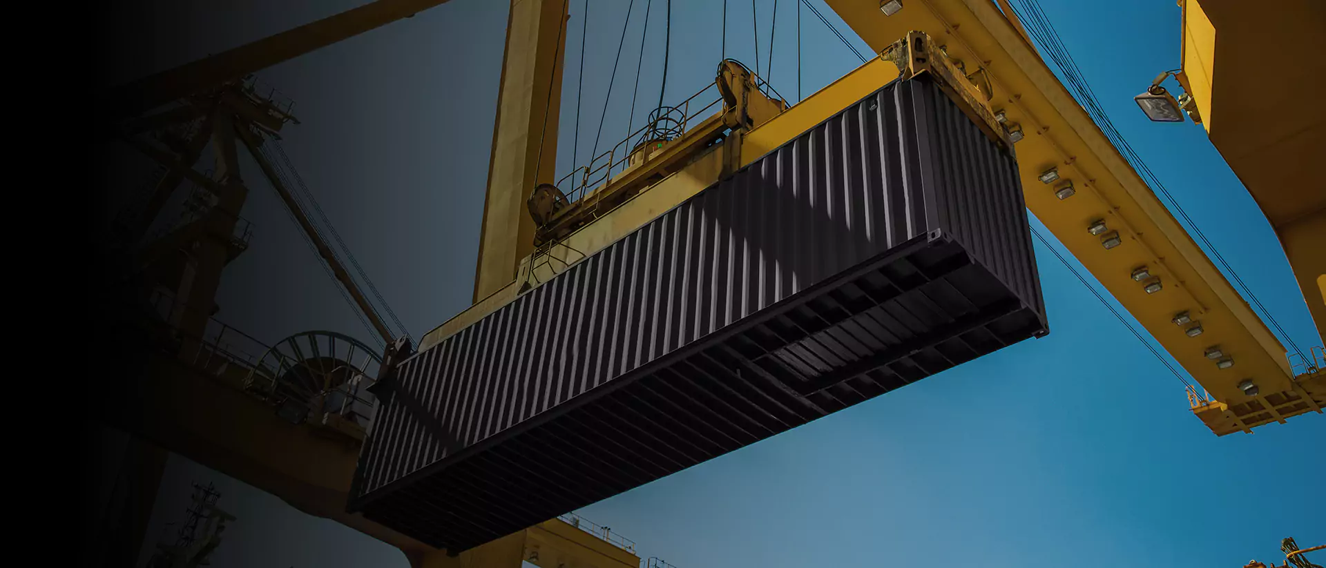 https://a.storyblok.com/f/243938/1920x823/004d12fc49/assetperformancemanagementtl-header-1920.webp