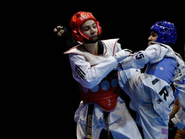 Student Spotlight: Arsalan, taekwondo black belt and YouTuber ‹ EF 
