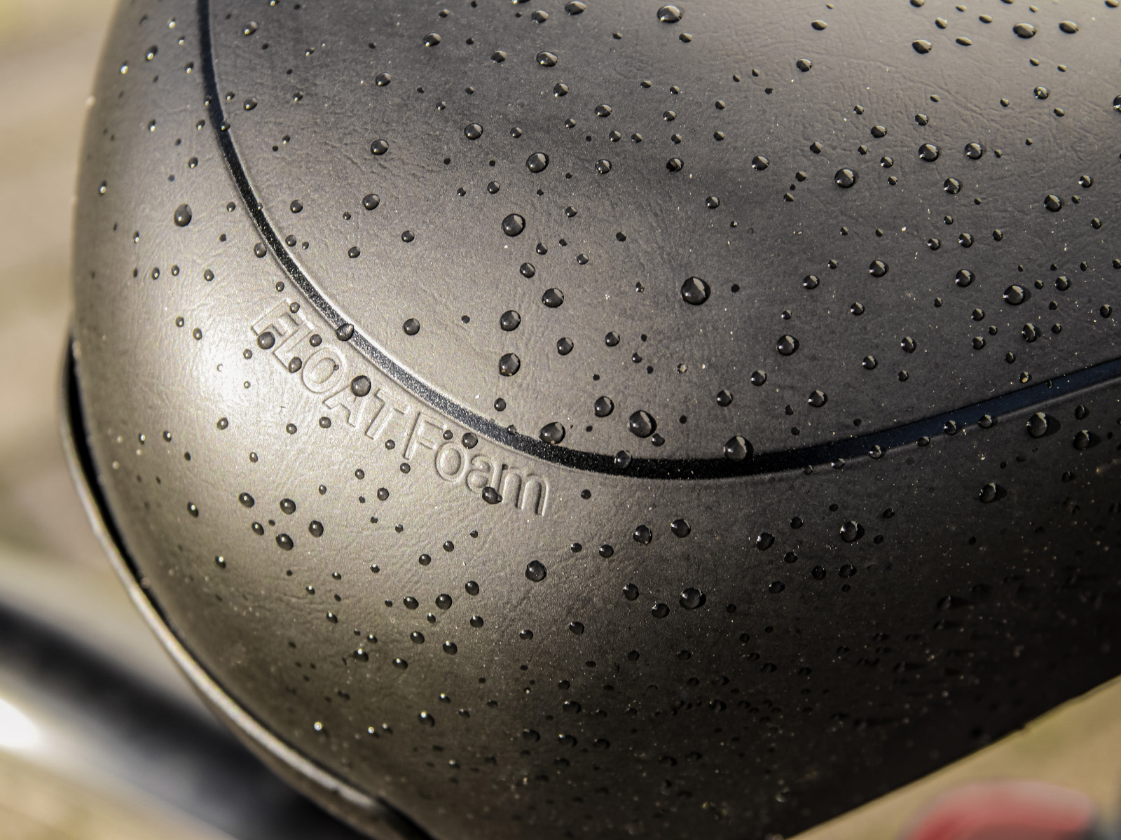 bike saddle materials