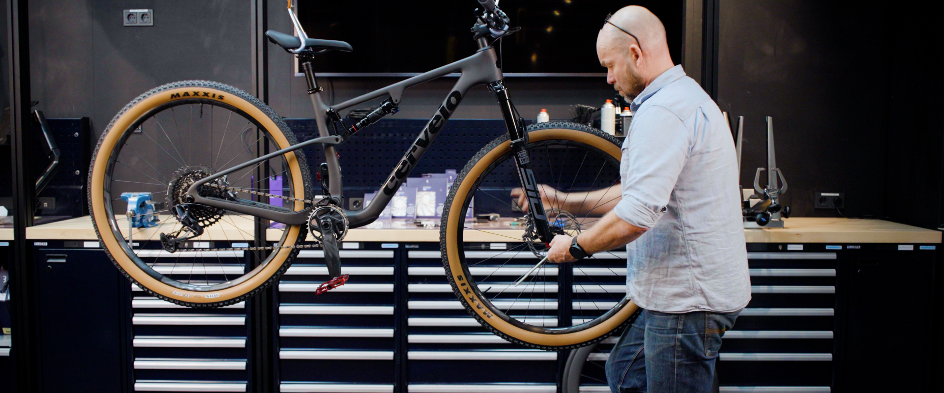 Watch That Manual | How to replace a disc brake rotor?