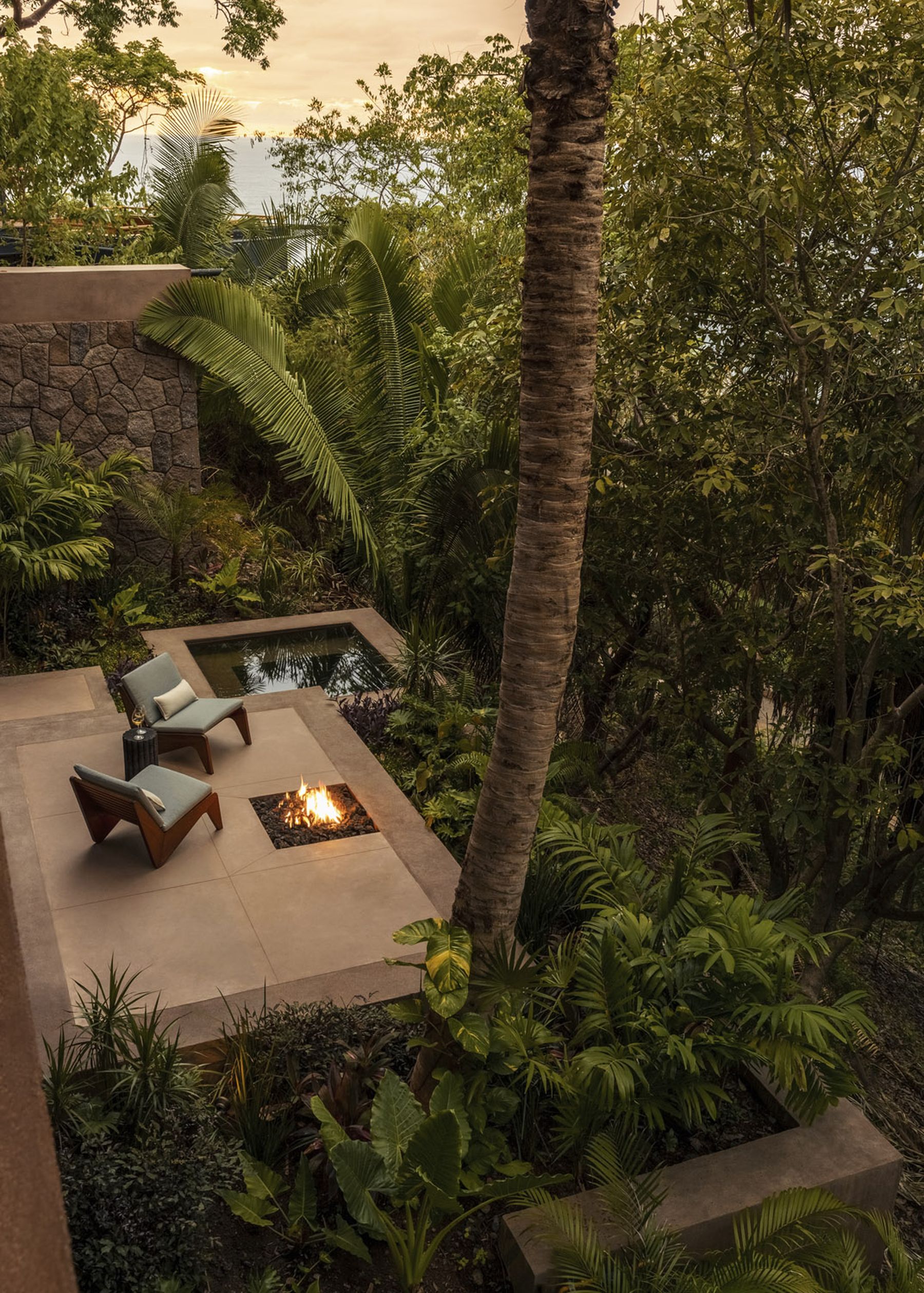 One&Only Mandarina Firepit Lounge
