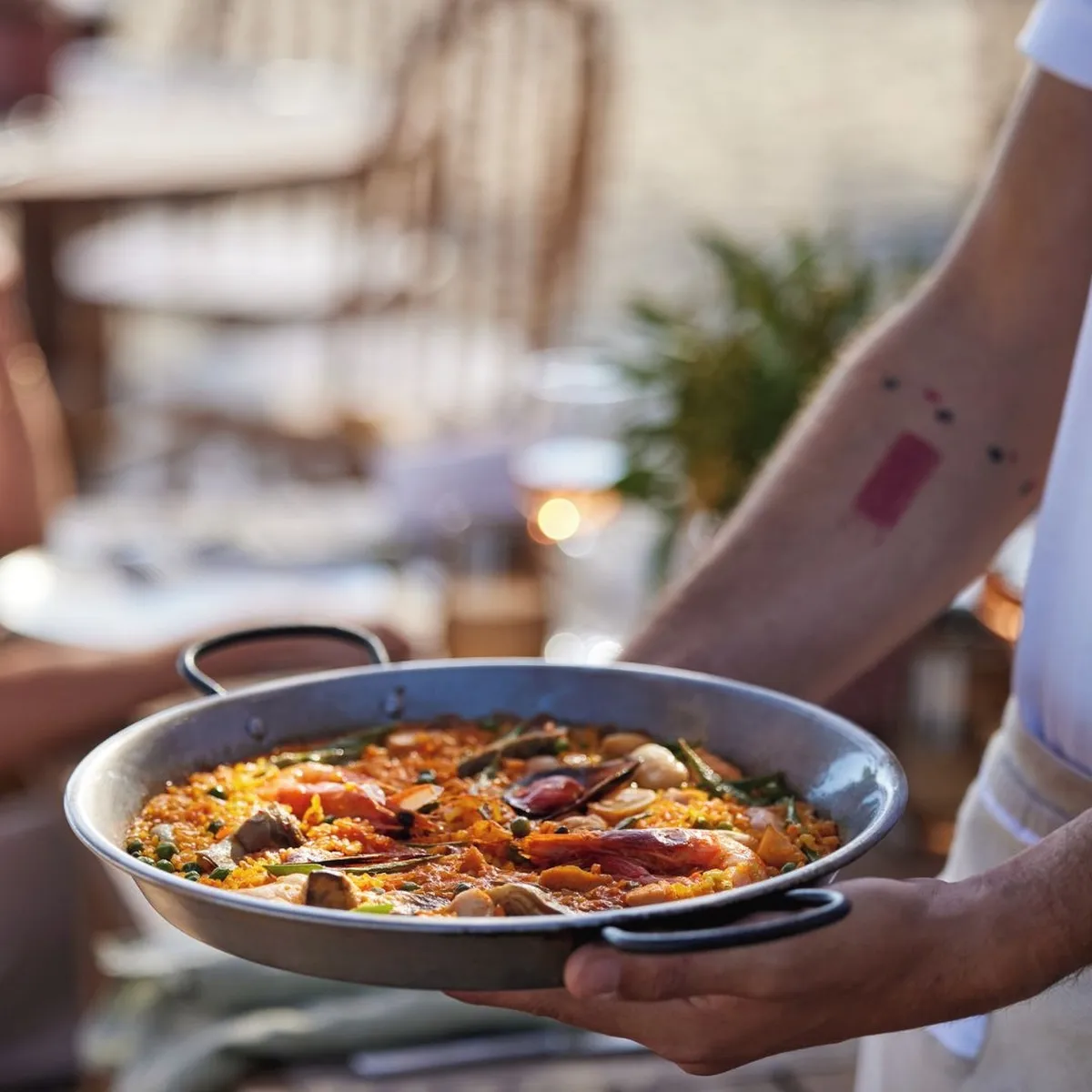 Paella Chiringuito Ikos Andalusia