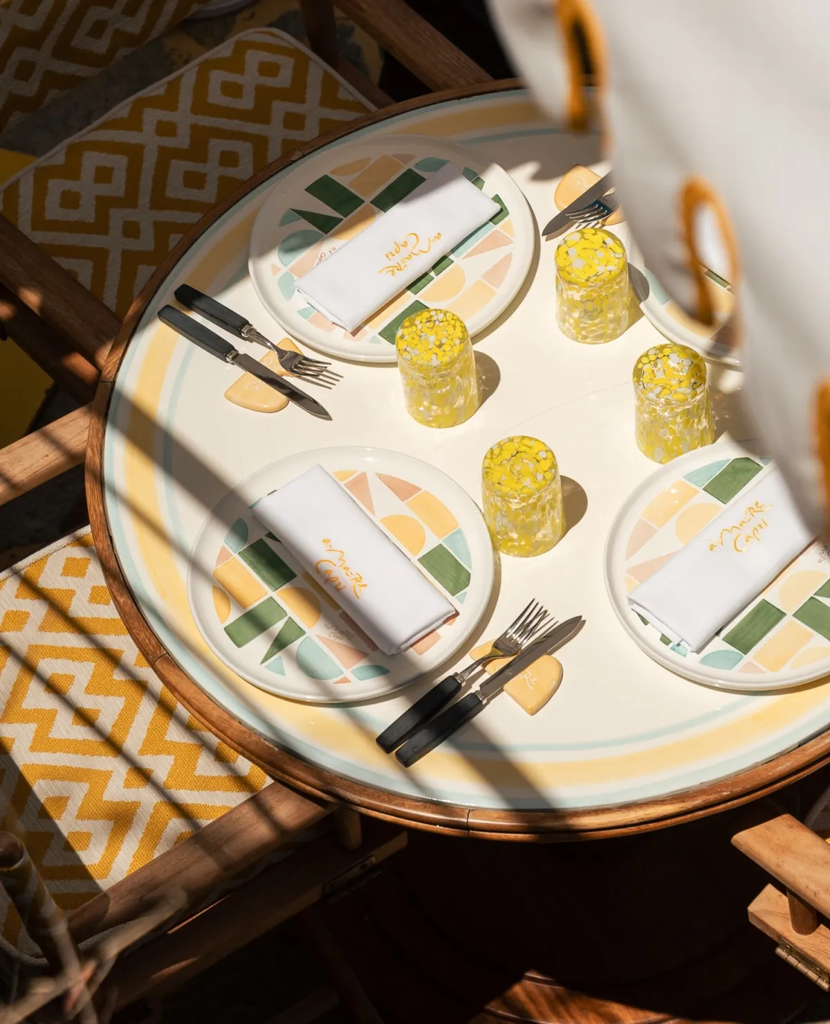 Tafel a-Ma-Re Capri Jumeirah Al Naseem