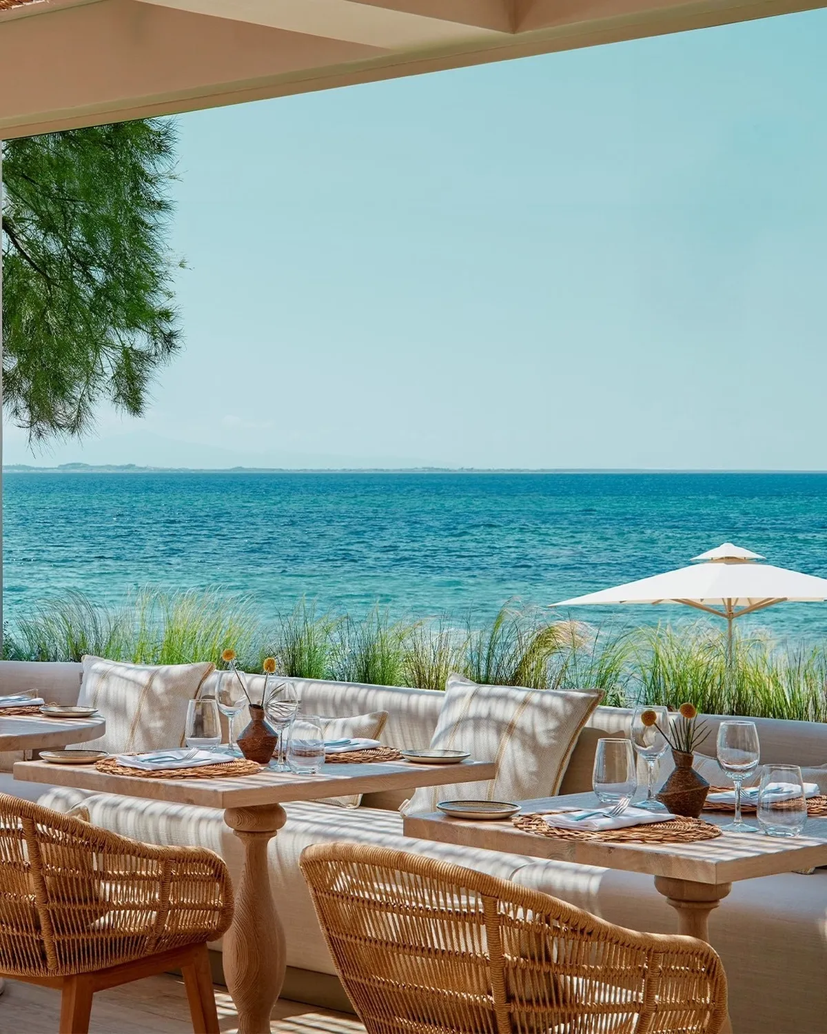 Outdoor restaurant Fresco Ikos Andalusia