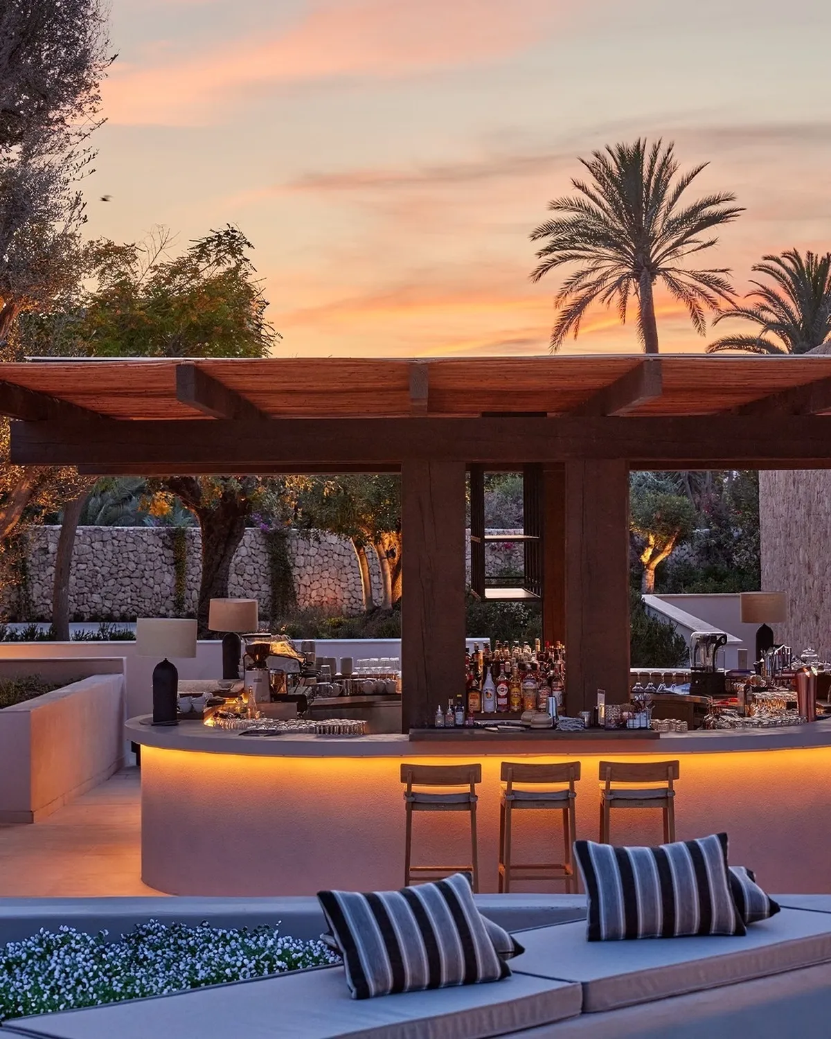 Beach Club Bar Ikos Porto Petro