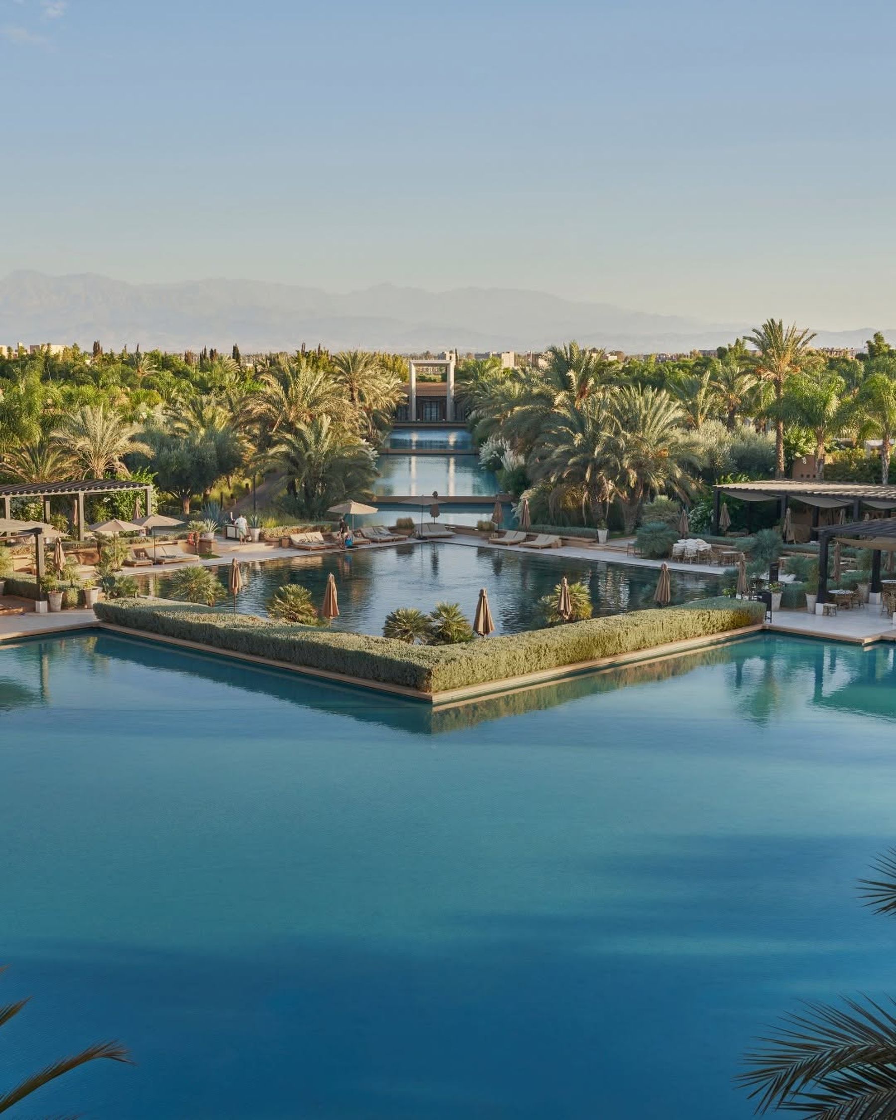 ntdek de charmes van Marrakech, met luxe resorts in het hart van de stad, omringd door kleurrijke souks en paleizen | Senses