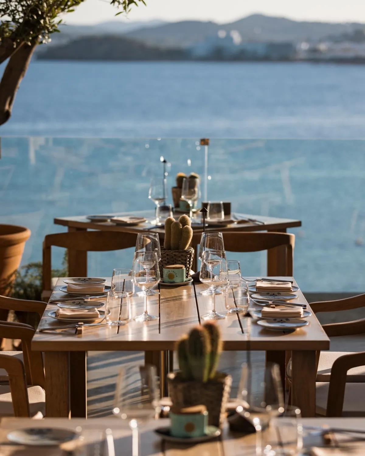Outdoor restaurant RADIO ME Ibiza Rooftop Bar & Restaurant Me Ibiza
