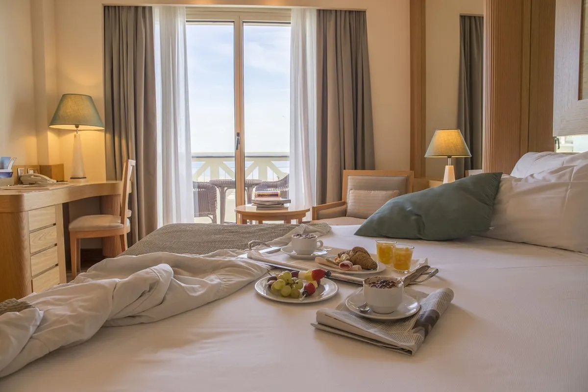Roomservice Las Arenas Balneario Resort