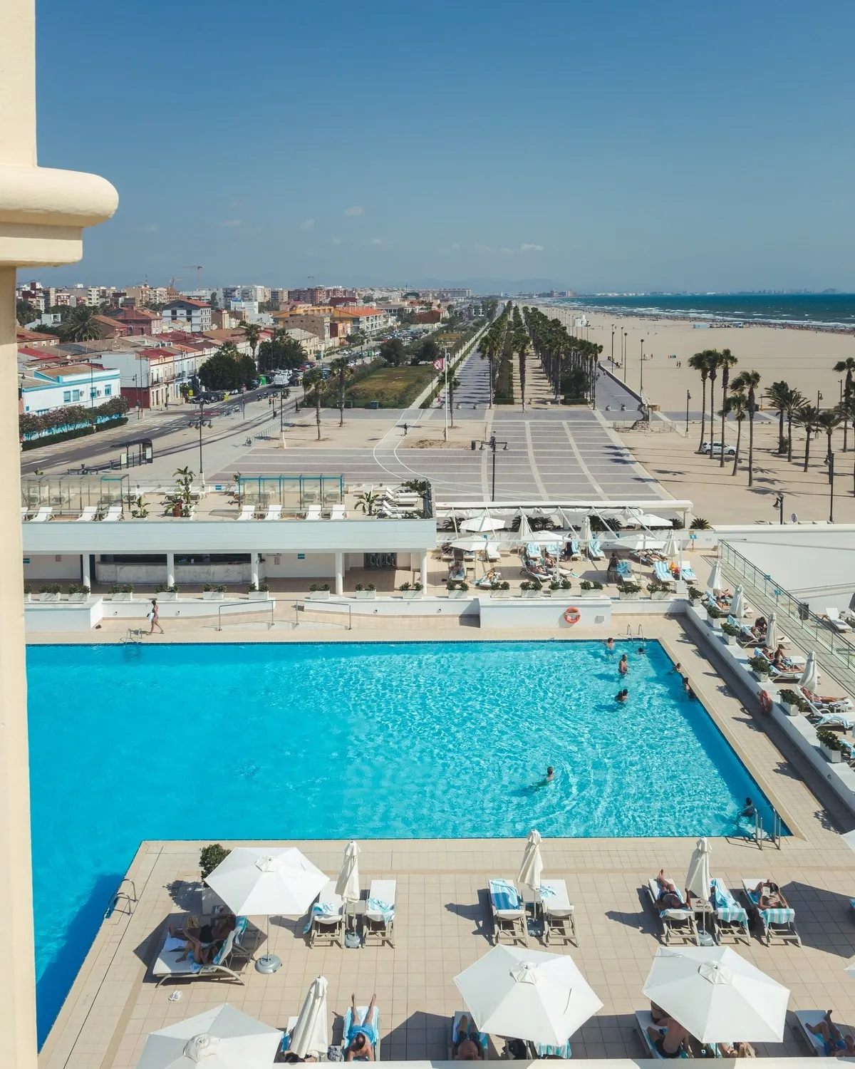 Blue Pool & Bar Restaurant Las Arenas Balneario Resort