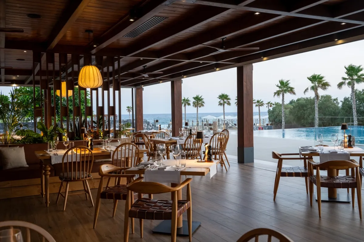 Meat-In Point Nana Princess Suites, Villa & Spa