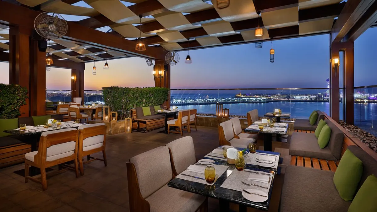 Azura Panoramic Lounge St Regis Abu Dhabi