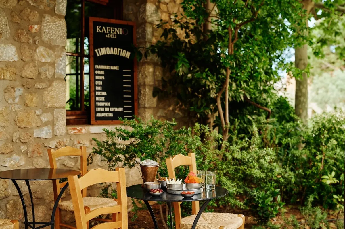 Kafenio & Deli The Westin Resort Costa Navarino