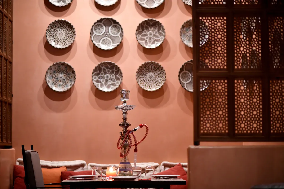 Restaurant Nargile The Romanos Costa Naverino