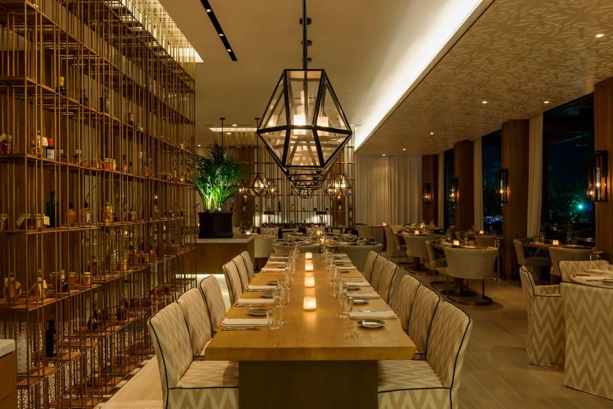 Bussola W Dubai Mina Seyahi