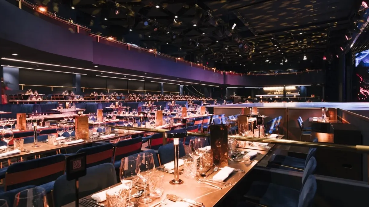 Dinner Show Seaside Palm Beach