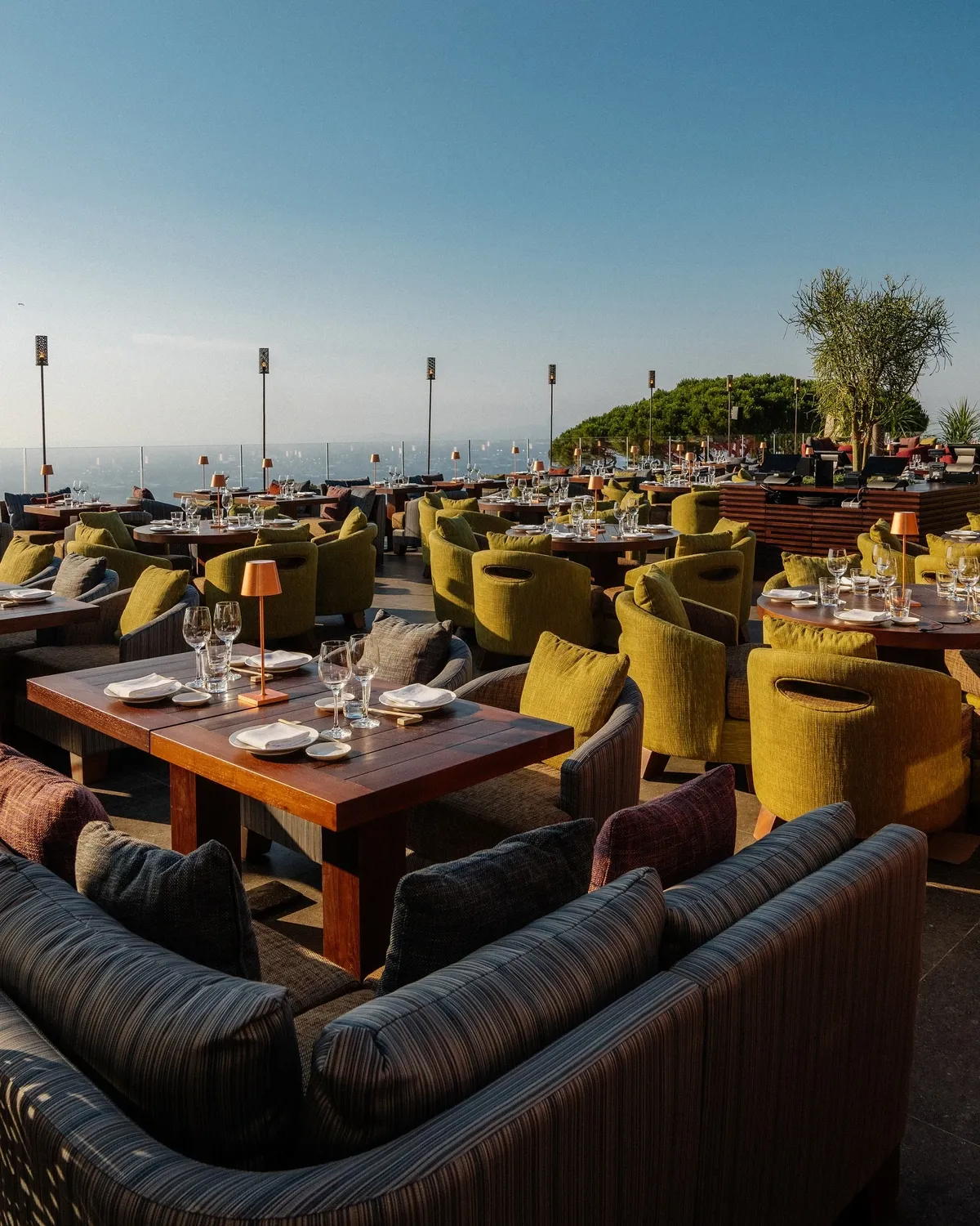 Outdoor restaurant Zuma Capri Jumeirah Capri Palace