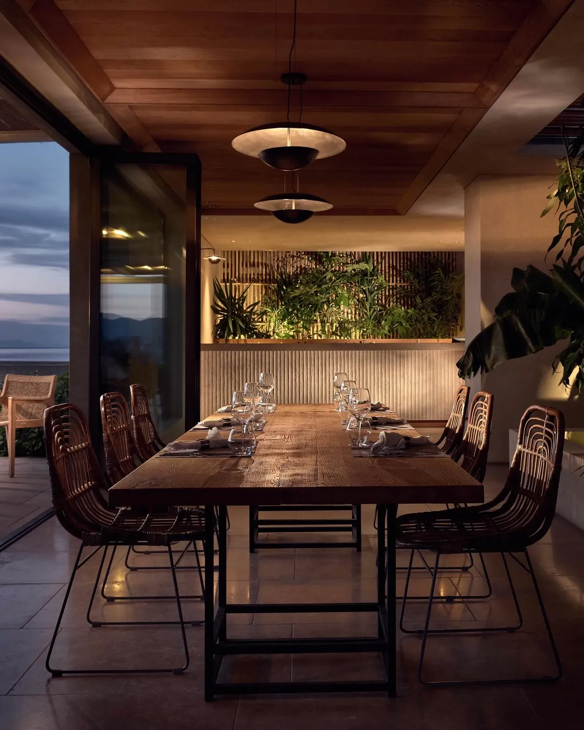 FLOW Dine & Wine Olea All Suite Hotel