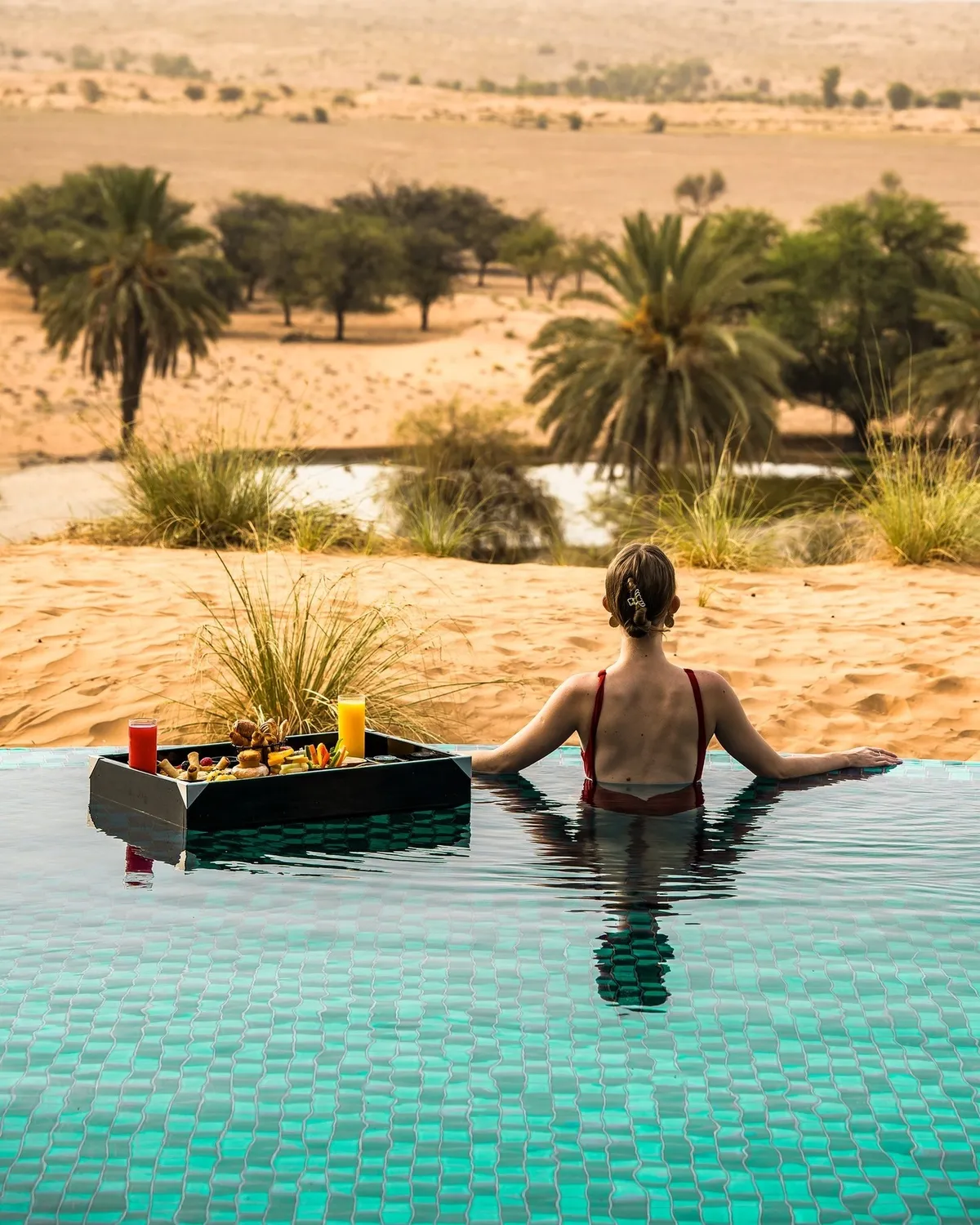 Floating Breakfast Al Maha Desert Hotel