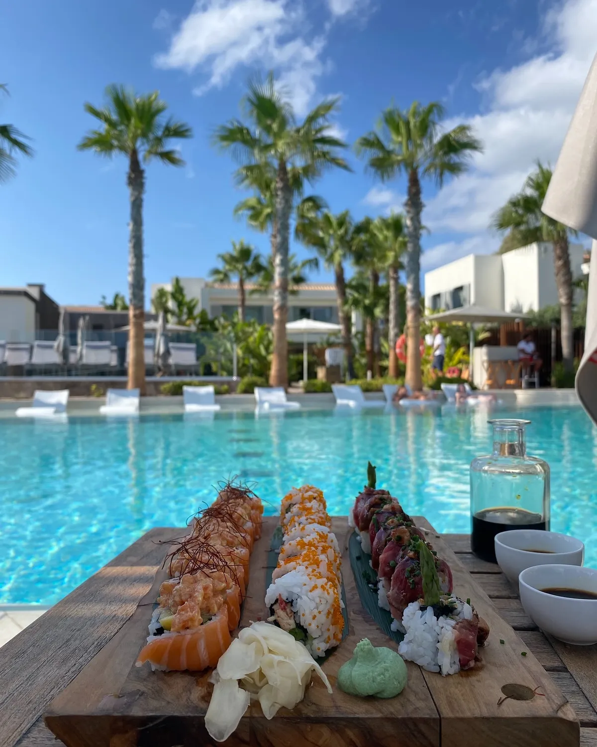 Infinity Pool Bar 7Pines Resort Ibiza
